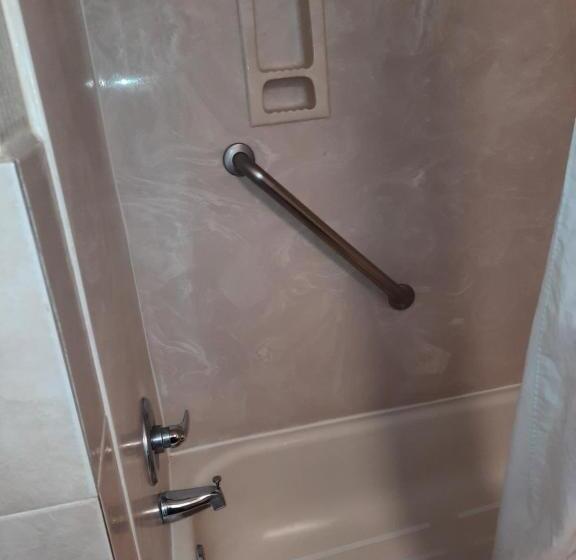 Номер Стандарт, Quality Inn & Suites Grants   I 40