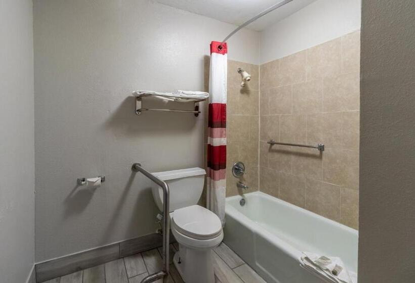 Номер Deluxe Адаптированный для Инвалидов, Red Roof Inn & Suites Jackson, Tn
