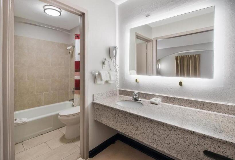 Номер Deluxe, Red Roof Inn & Suites Jackson, Tn