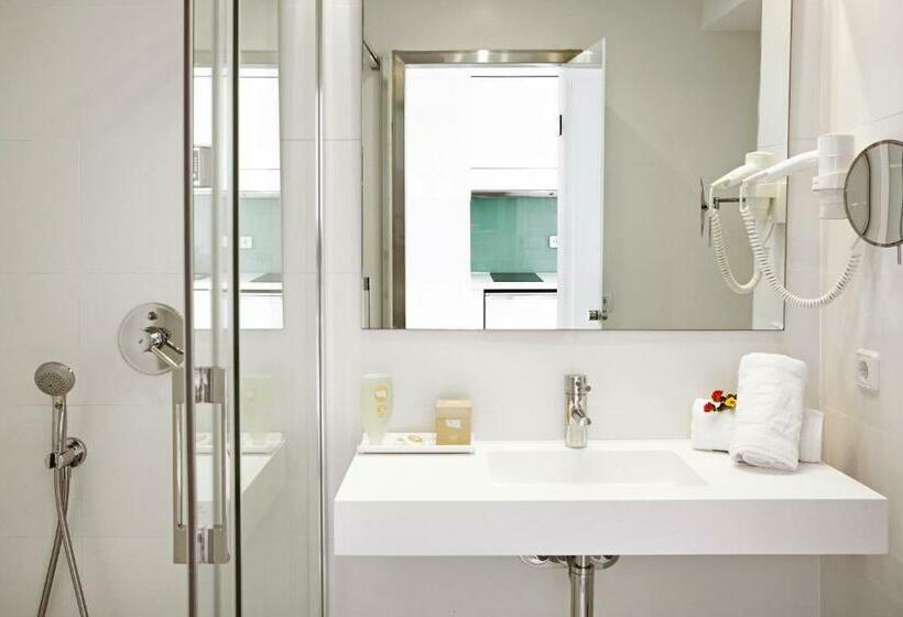 سوئیت جونیور پریمیوم, Grupotel Ibiza Beach Resort - Adults Only