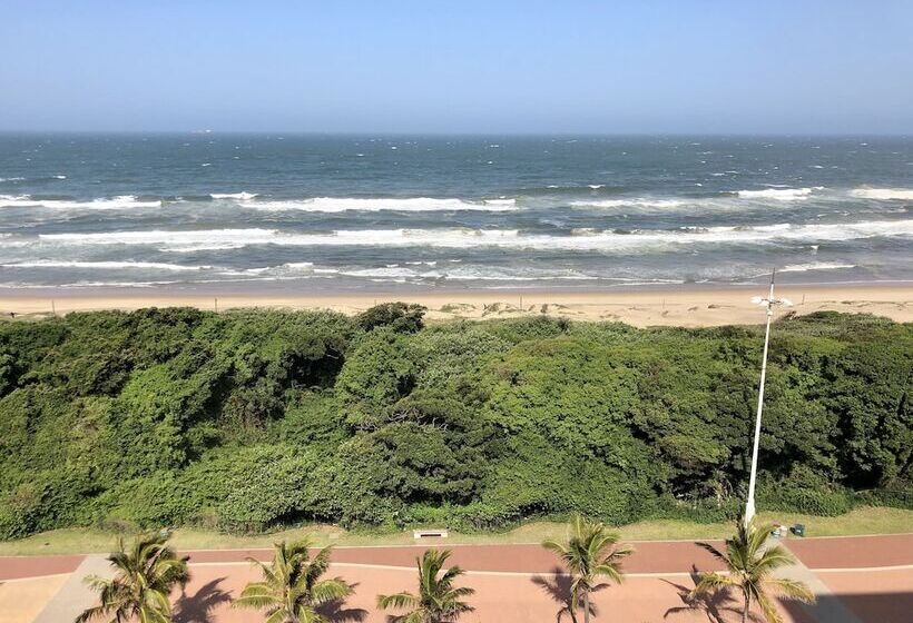 اتاق استاندارد با تخت بزرگ, Belaire Suites