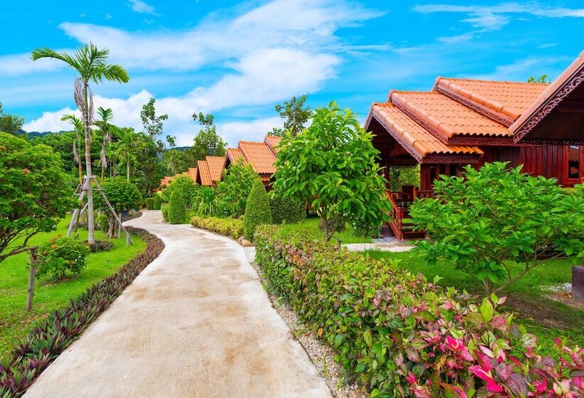 코티지 풀장 전망, Diamond Beach Resort