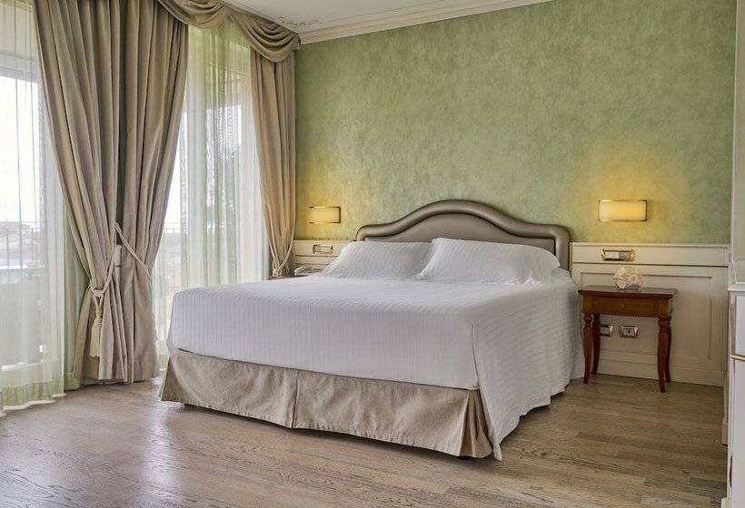 سوئیت رویال, Grand Hotel Imperiale   Preferred Hotels & Resorts