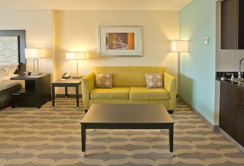 سوئیت برای معلولان, Holiday Inn Express & Suites Colorado Springs Central, An Ihg