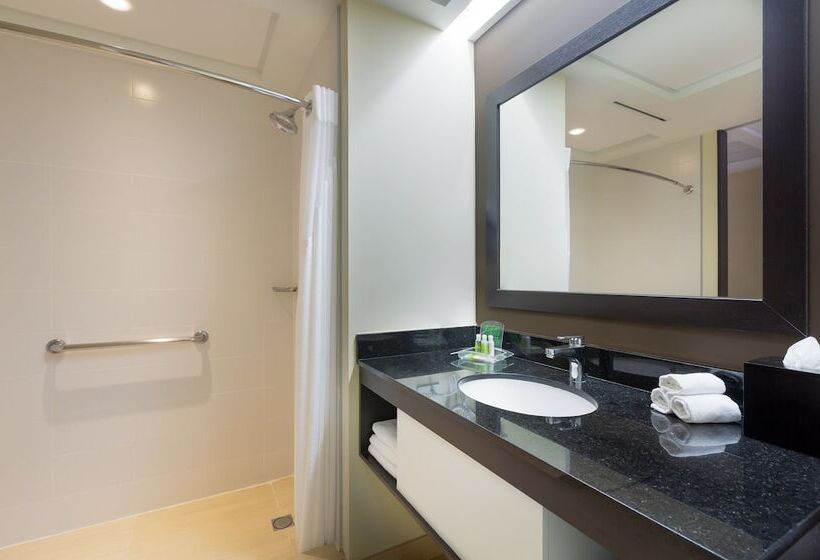 Номер Стандарт, Holiday Inn Panama Distrito Financiero, An Ihg