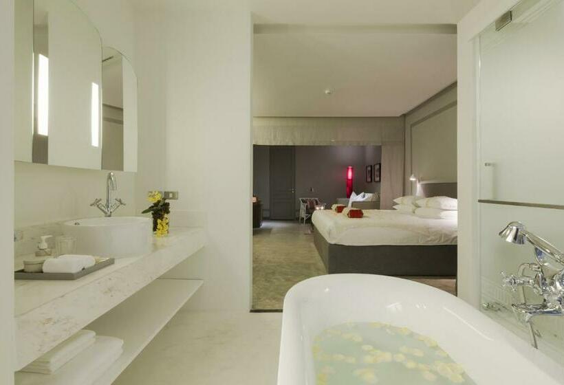 سوییت لوکس, Sala Lanna Chiang Mai