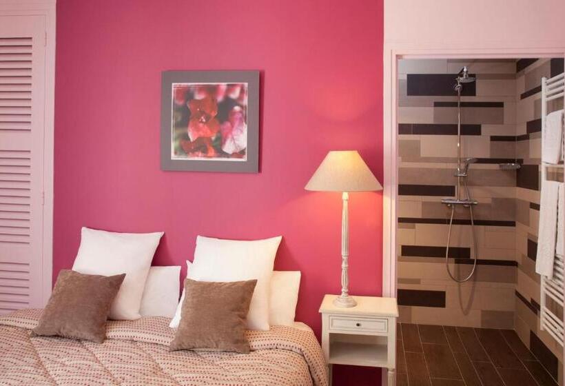 Номер Deluxe, The Originals Boutique, Hôtel De La Paix, Beaune