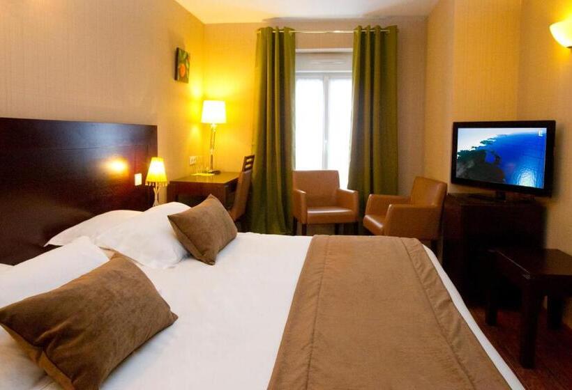 Трехместный Номер Deluxe, The Originals Boutique, Hôtel De La Paix, Beaune