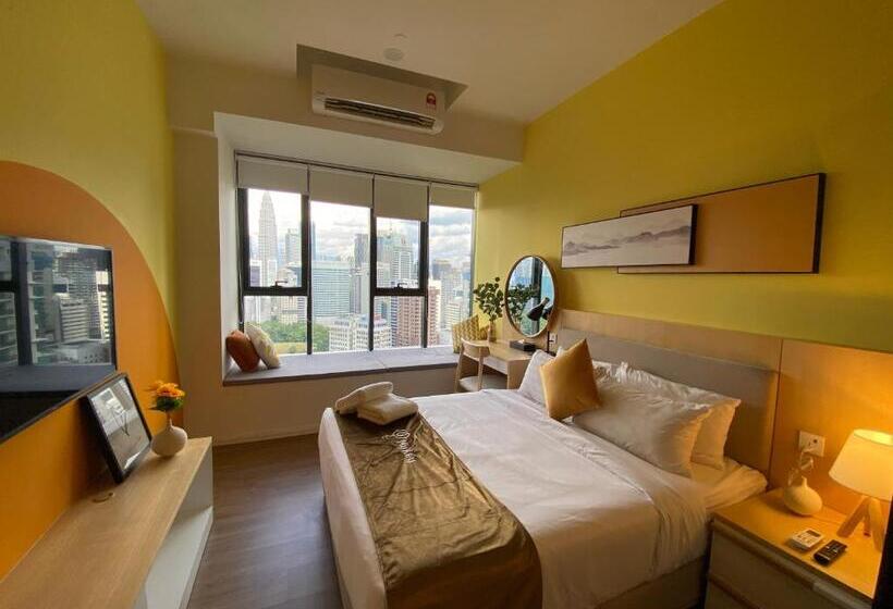 استودیوی استاندارد, Lanson Place Bukit Ceylon