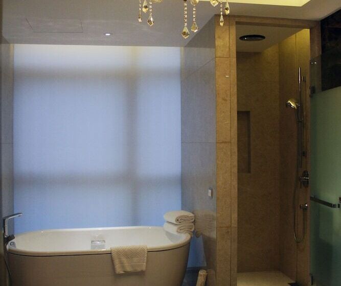 سوییت لوکس, Doubletree By Hilton Chongqing Wanzhou
