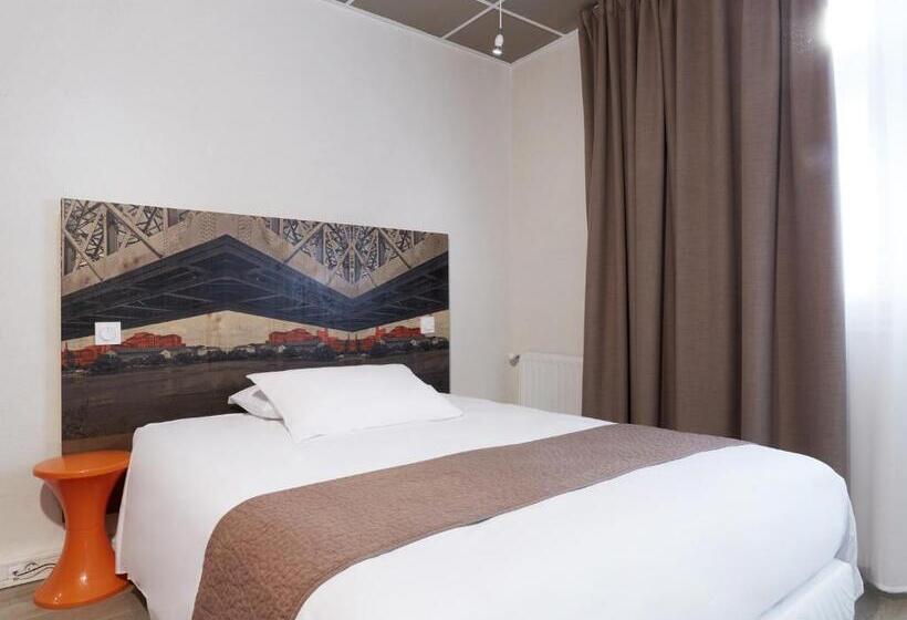 Полулюкс, Demain Hôtel & Conciergerie
