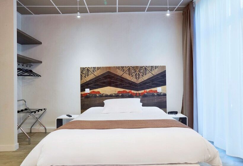Номер Стандарт, Demain Hôtel & Conciergerie