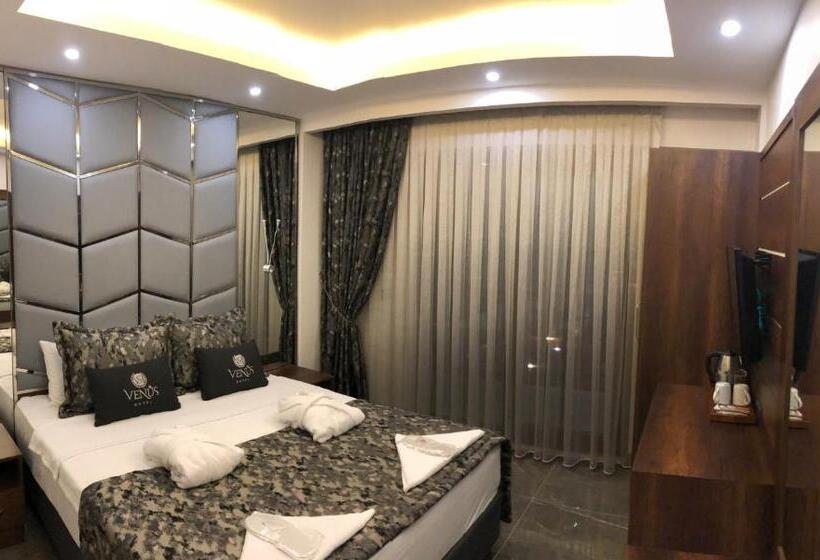 Номер Deluxe, Venus