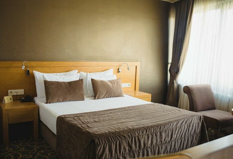 Quarto Estandar, Volley Hotel İzmir