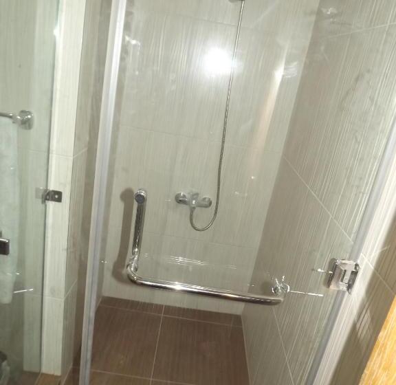 اتاق استاندارد سه نفره, Mayorca Hotel Cairo