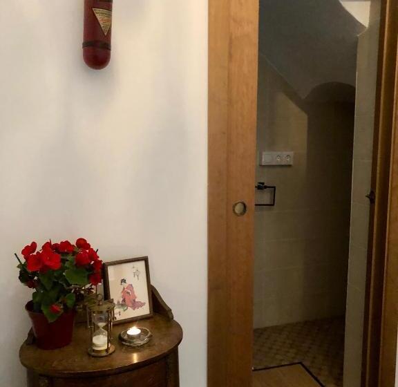 Standard room with outdoor bath, Casa Guidai