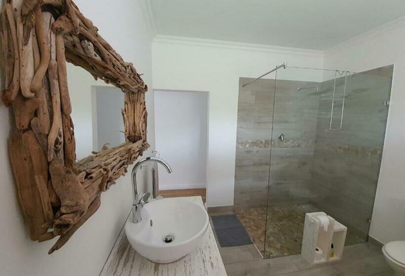Номер Deluxe, Plett57   Self Catering   Room No2