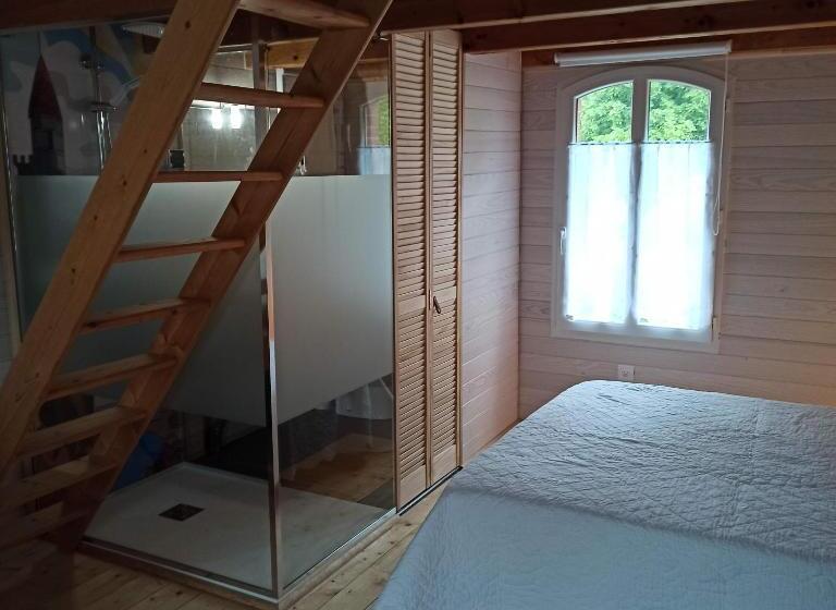 Четырехместный Номер Стандарт, Une Tiny House à Découvrir Au Cœur De La Cité !