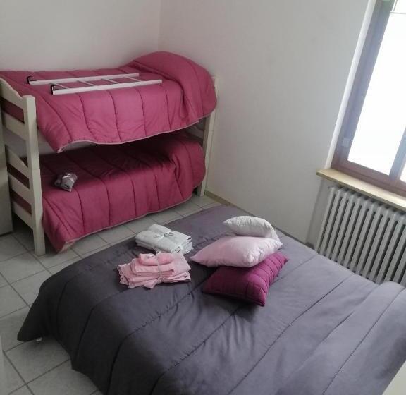 اتاق استاندارد چهار تخته, B&b Nonna Bi