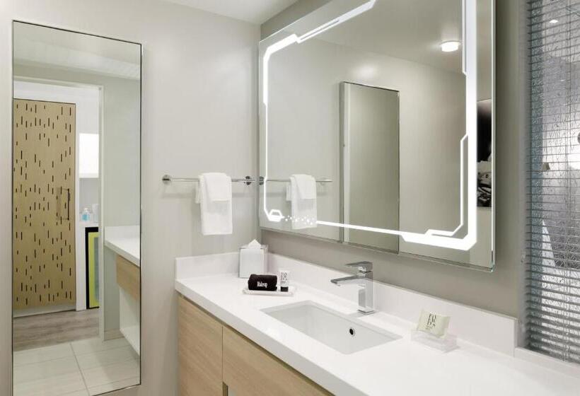 Delüks Oda, Astra Hotel, Seattle, A Tribute Portfolio Hotel By Marriott   No Resort Fees