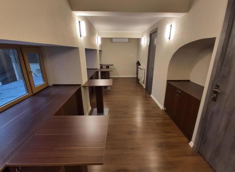 اتاق خانوادگی, Markaz Hotel Nizami Street
