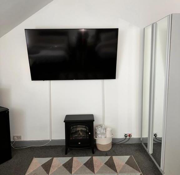 Quarto Triplo Estandar, Lincoln City Centre Rooms P&s