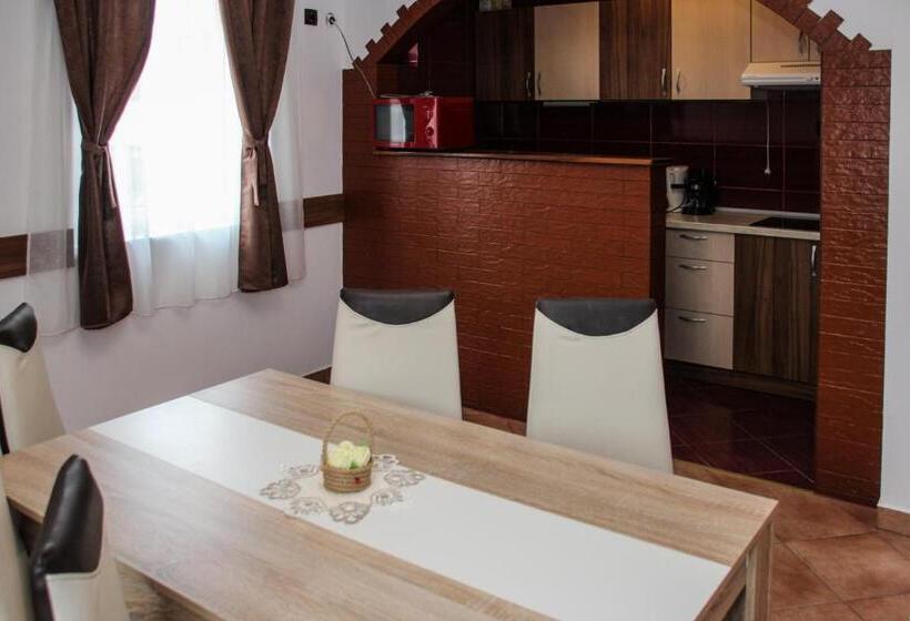 침실 2개 아파트, Apartamente Gergely Apartmanok