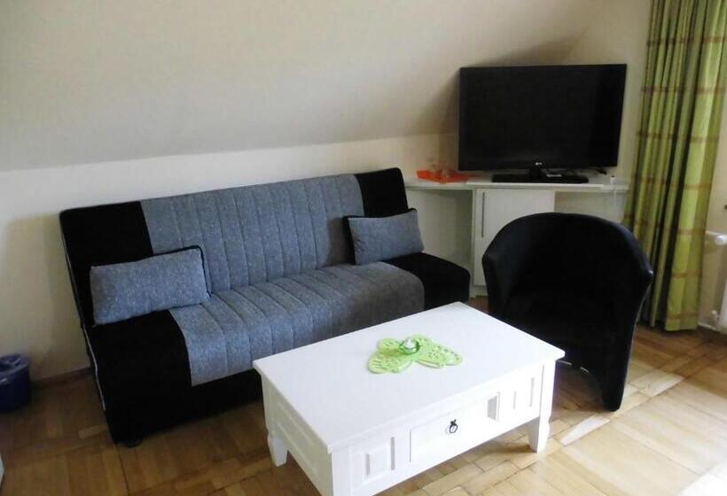 Quarto Estandar com Sacada, Eiscafe&pension Schumann