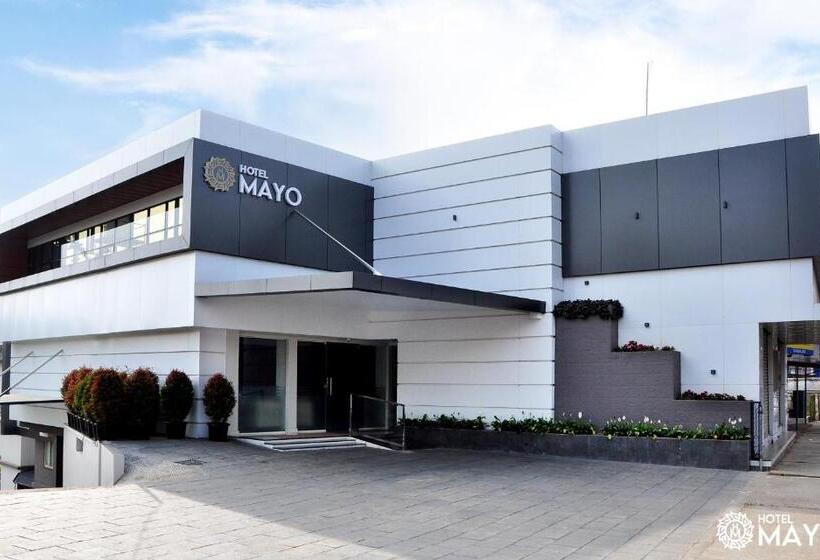 غرفة ديلوكس, Mayo