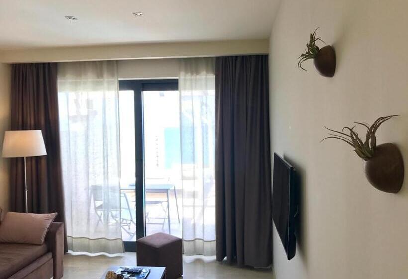 Люкс Deluxe Вид на Море, Palms And Spas Villas Retreat
