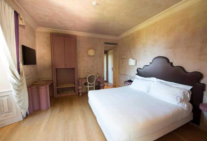 غرفة ديلوكس مطلّة علي الحديقة, Villa Lattanzi