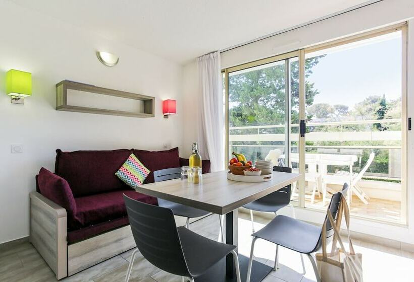 Студио Стандарт Вид на Сад, Résidence Pierre & Vacances La Corniche D Or