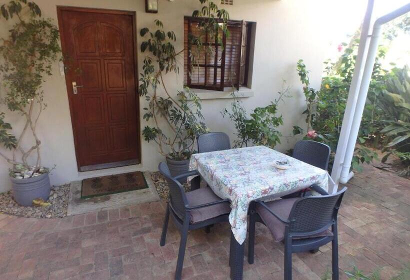 Семейный Номер, Eagle S Nest B&b/self Catering