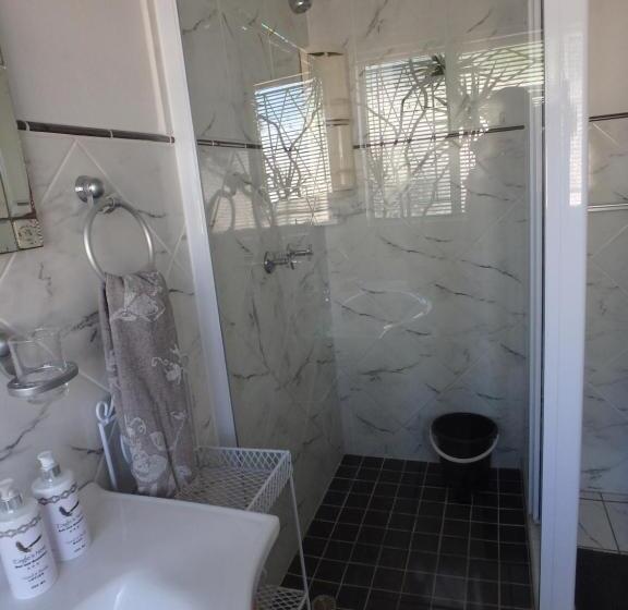 Quarto Estandar com Sacada, Eagle S Nest B&b/self Catering
