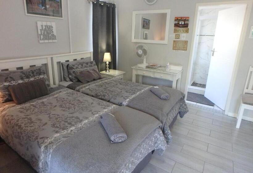 Номер Стандарт с Балконом, Eagle S Nest B&b/self Catering