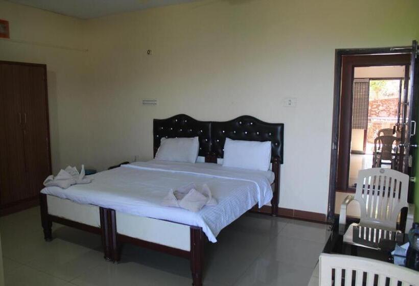标准间, Greenwood Resort
