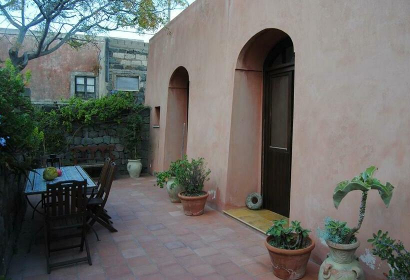 استودیوی لوکس, Resort La Casa Dei Fiori