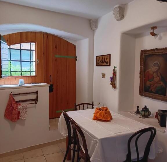 １階の１ベッドルームアパートメント, Guest House Lucijo