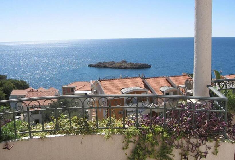 سوییت با چشم‌انداز دریا, Apartments And Rooms Levantin Inn