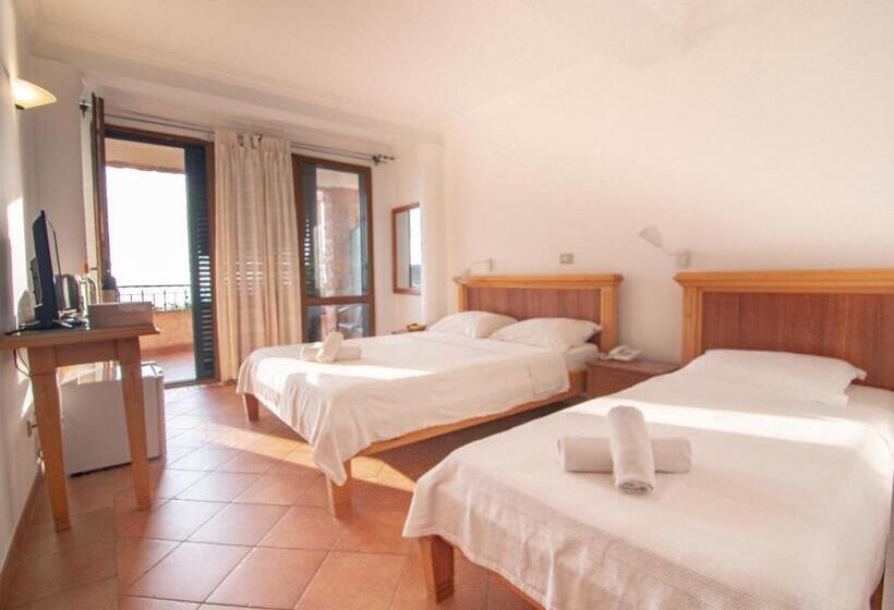 اتاق استاندارد سه نفره, Apartments And Rooms Levantin Inn