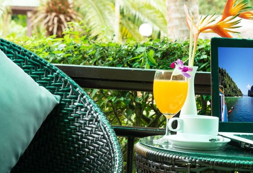 Апартаменты Superior 1 Спальня Вид на Бассейн, Ao Nang Baan Suan Resort