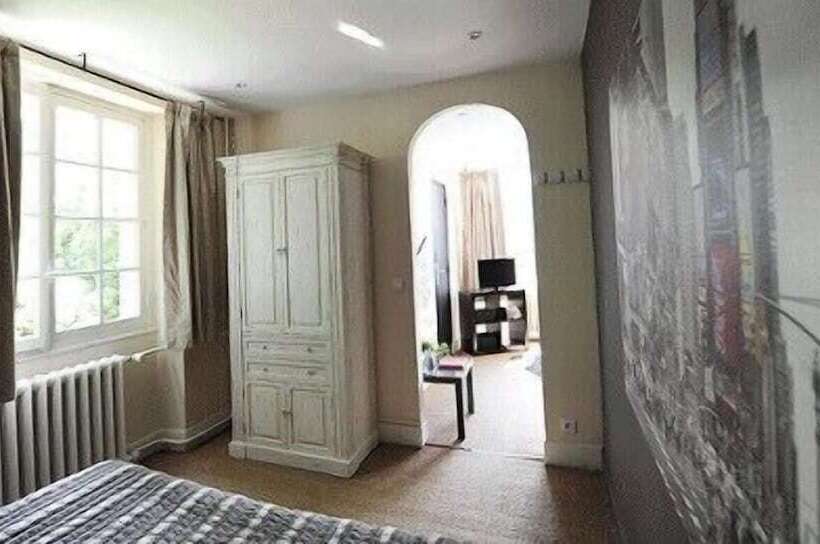 سوییت جونیور, Hostellerie Du Country Club