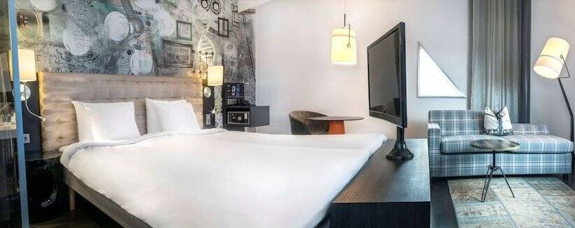 Семейный Номер, Radisson Blu Riverside
