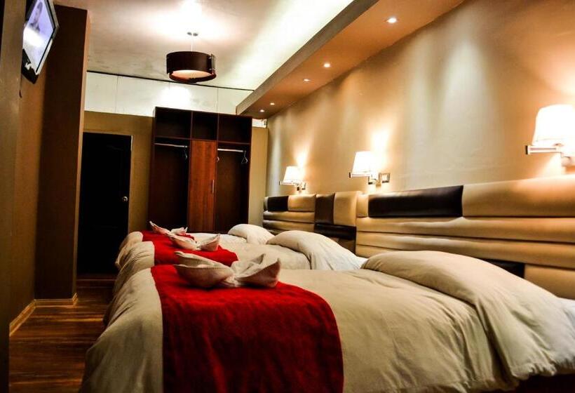 Habitación Triple Estándar, Royal Qosqo