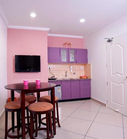 سوئیت با تخت بزرگ, Vasudevam Premium Suites
