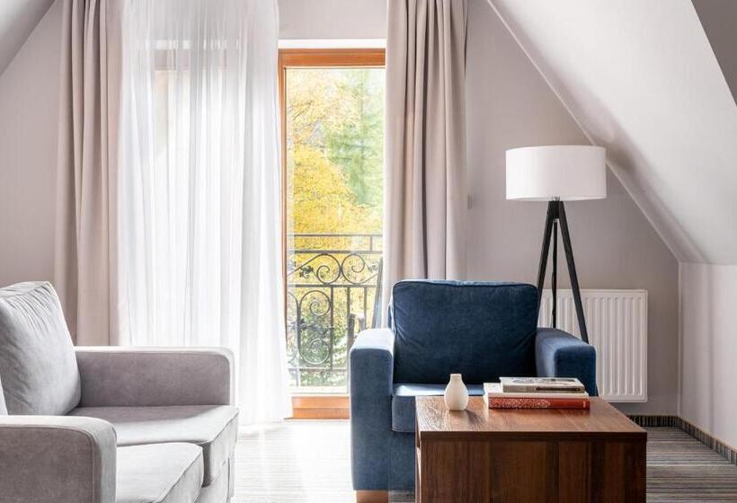 Quarto Deluxe, Willa Pod Skocznią