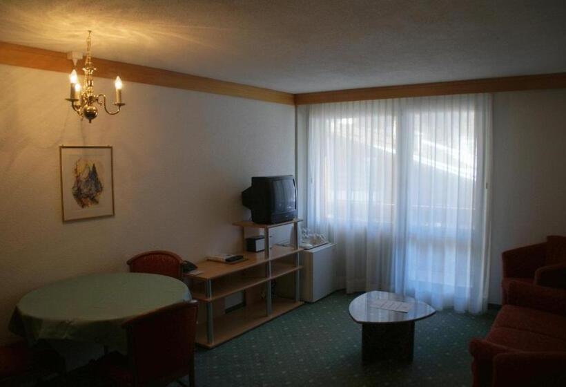 Апартаменты 1 Спальня, Residence