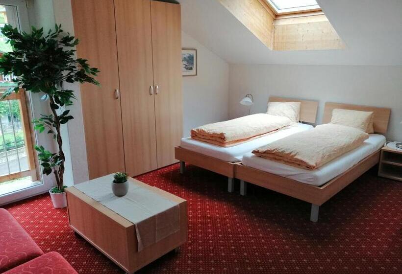 Апартаменты 3 Спальни, Residence