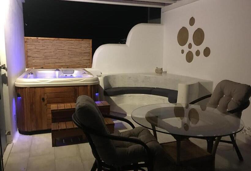جناح مزود بجاكوزى, Valena Mare Suites & Apartments
