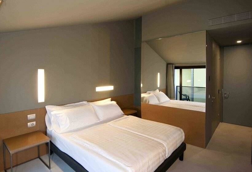 스탠다드 트리플 룸, Villa Regina